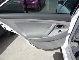 2007 TOYOTA CAMRY LE WHITE 2.4 AT Z20054